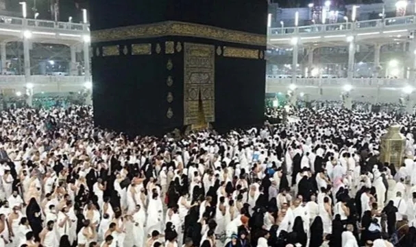 Kabe’de ilk iftar yapıldı