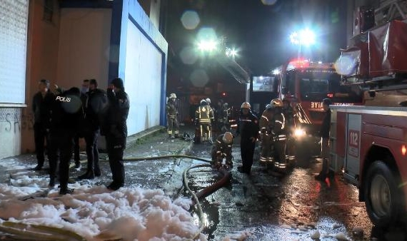 Kalem fabrikasında korkutan yangın