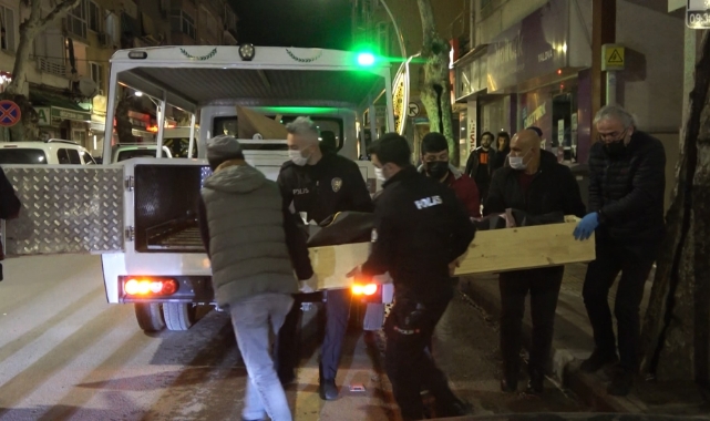 Karı koca evlerinde ölü bulundu