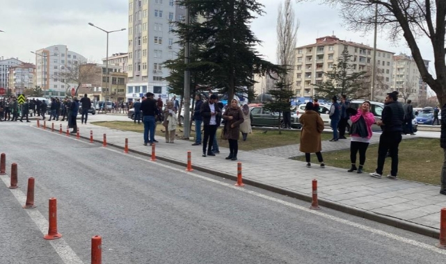 Kayseri'de art arda depremler!