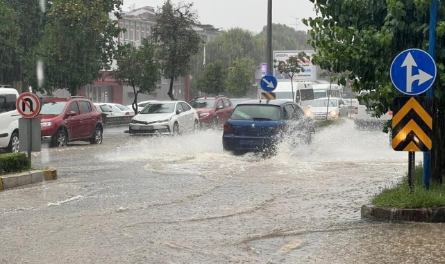 Meteoroloji'den kuvvetli sağanak uyarısı