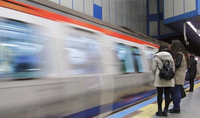 Metro seferlerine Ramazan ayarı