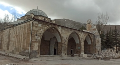 Mimar Sinan’ın ilhamı tarihi cami enkaza döndü