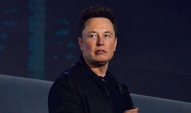 Musk, 48 saatte unvanını kaybetti