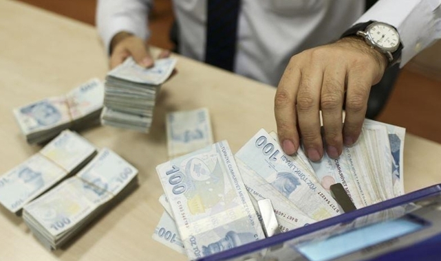 Nakit dengesi 171 milyar lira açık verdi