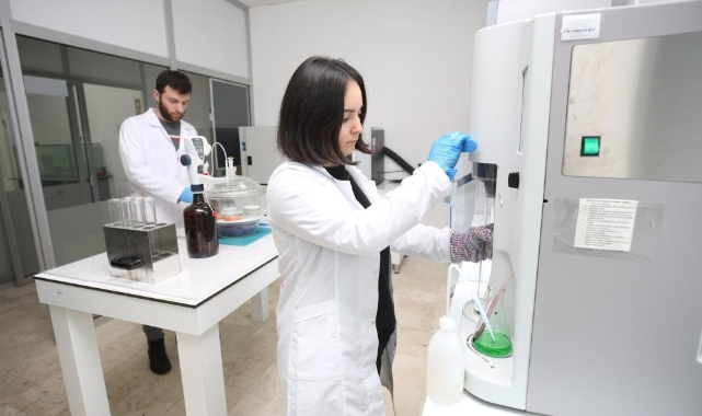 Nilüfer Belediyesi çiftçinin yanında