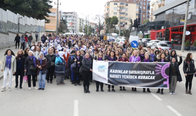 Nilüferli kadınlardan anlamlı yürüyüş