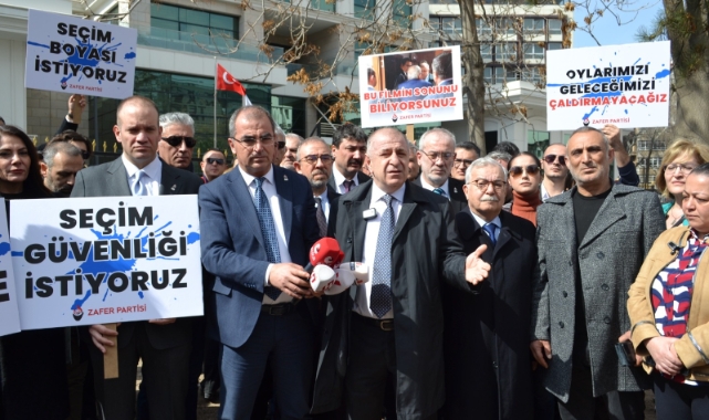 Özdağ, "Seçimlerde 'mavi boya' istiyoruz"