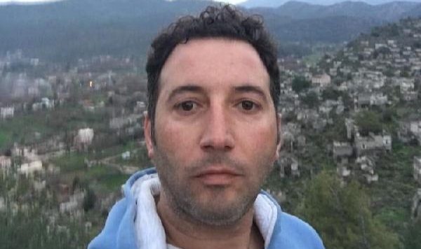 Plajda yürürken silahlı saldırıya uğradı