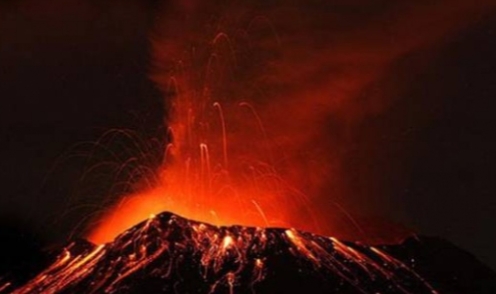 Popocatepetl Yanardağı’nda art arda 7 patlama