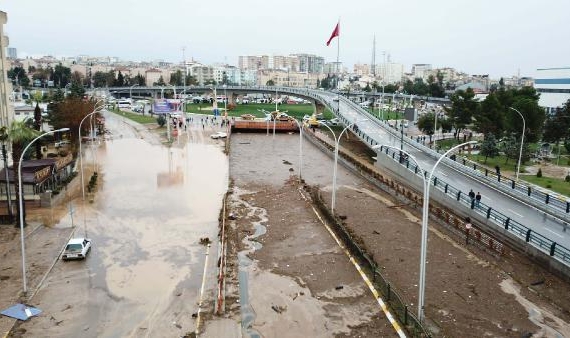 Prof. Dr. Yaşar: Çarpık kentleşme felakete dönüşüyor