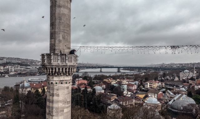 Ramazan'ın simgesi mahyalar asılmaya başladı