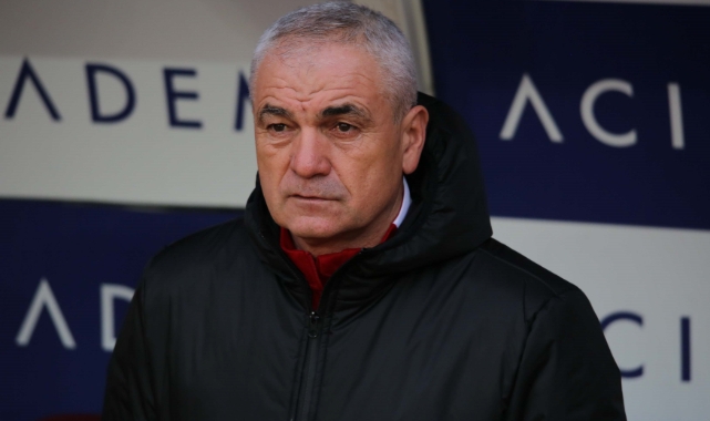 Rıza Çalımbay rekor kırdı!