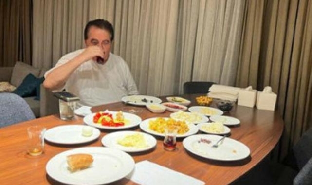 Sahur sofrasından Ramazan mesajı paylaştı