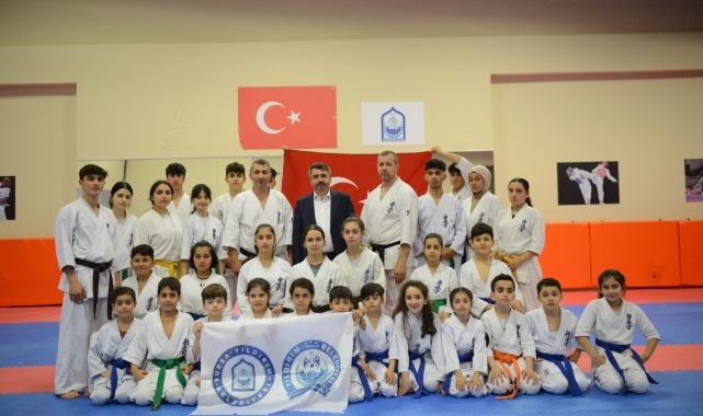 Şampiyonları Başkan Yılmaz uğurladı
