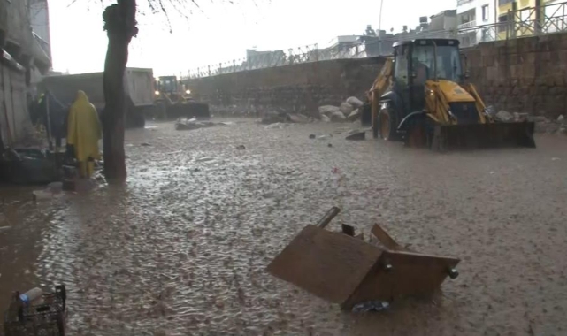 Şanlıurfa'nın 3 ilçesinde eğitime bir gün daha ara