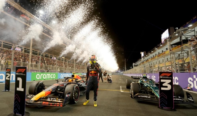 Suudi Arabistan Grand Prix'sinde kazanan Perez
