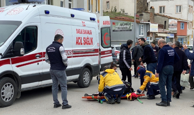 Taksiye çarpmamak için kaza yaptı