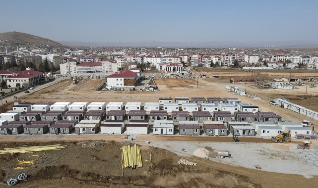 Tedavi gören bağımlılar deprem bölgesine koştu