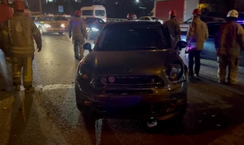 TEM Otoyolu'nda feci kaza! 1’i çocuk 5 yaralı