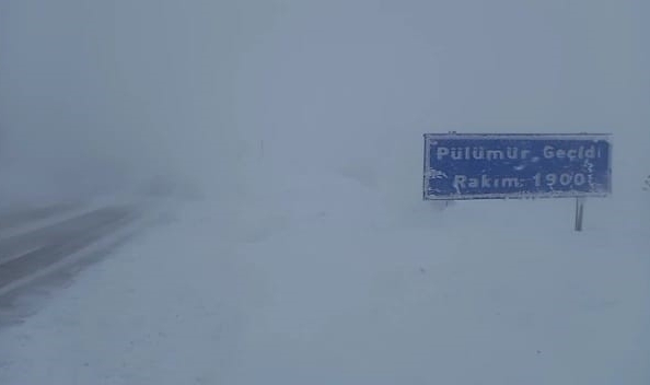 Tunceli-Erzincan yolu araç trafiğine kapatıldı