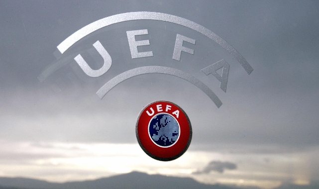 UEFA'dan 11 kulübe ceza
