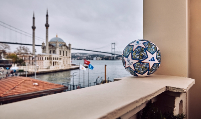 UEFA Şampiyonlar Ligi Finaline özel topu: UCL PRO BALL İSTANBUL