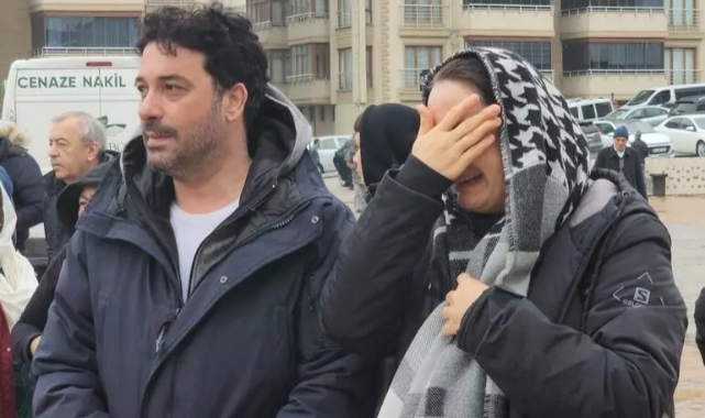 Ünlü sunucu baba acısıyla sarsıldı