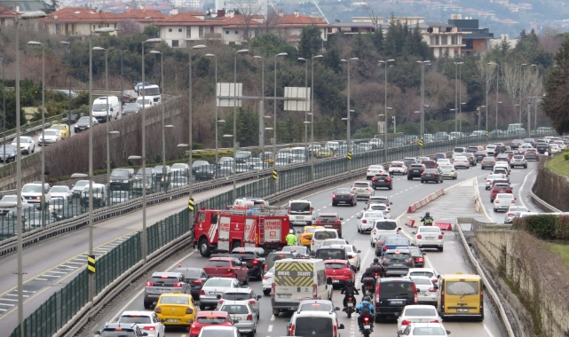 Üsküdar'da yağmur kazaya neden oldu
