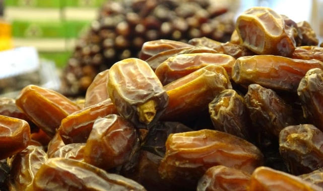 Uyku haline karşı hurma tavsiyesi
