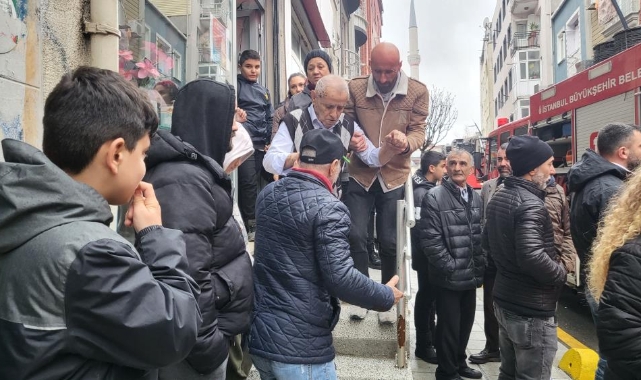 Yangında mahsur kalan yaşlı çifti için seferber oldular
