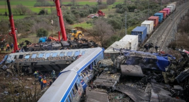 Yunanistan'da tren kazası 43 can kaybına neden oldu