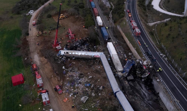 Yunanistan'daki tren kazasında can kaybı yükseliyor
