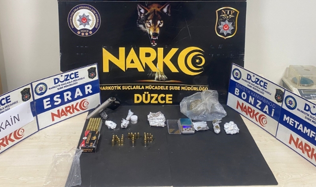Zehir tacirlerine baskın!