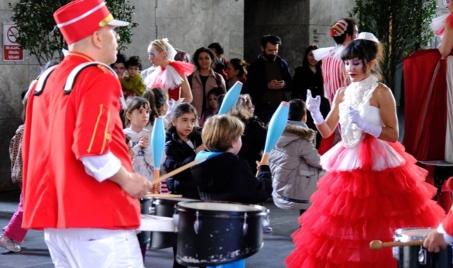 23 Nisan heyecanı AKM Çocuk Sanat Festivali ile başladı