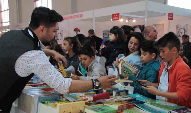 6. Merzifon Kitap Fuarı cumartesi başlıyor