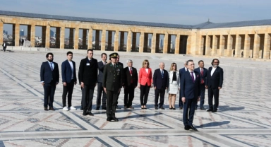 ADD’den Anıtkabir’e ziyaret