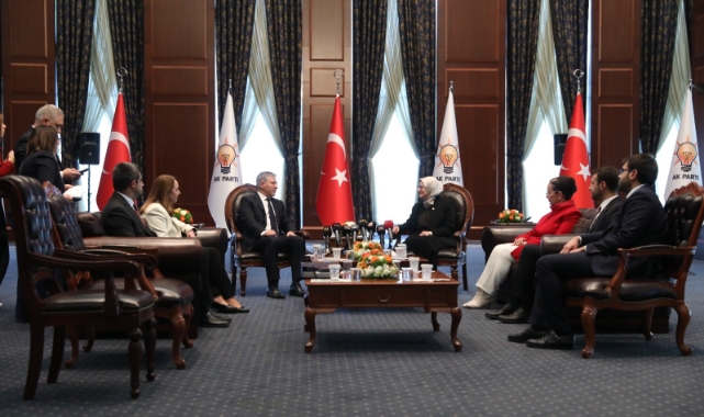 AK Parti'de siyasi partiler arası bayramlaşma