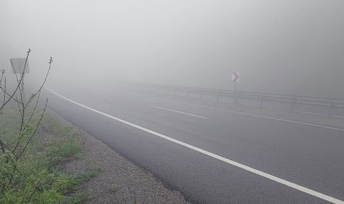 Araç sürücüleri dikkat! Görüş mesafesi 5 metreye düştü