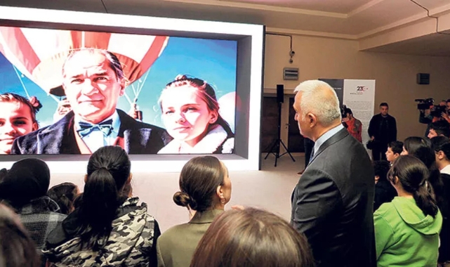Atatürk’ün gülümseyen fotoğrafları sergisi