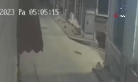 Babasına küfreden şahsı 5 yerinden bıçakladı