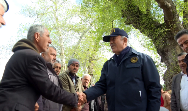 Bakan Akar Hatay'ın Samandağ ilçesini ziyaret etti