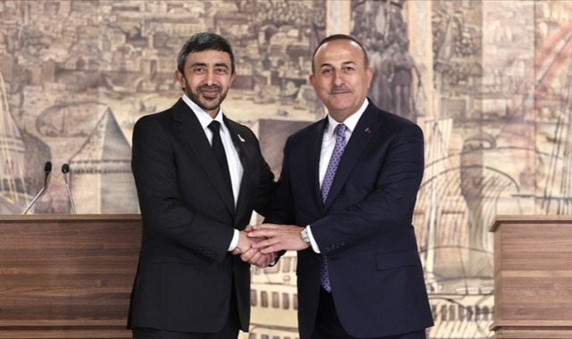 Bakan Çavuşoğlu BAE'li mevkidaşı ile görüştü