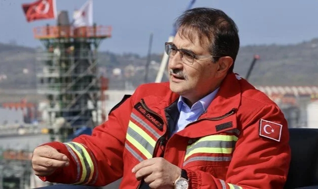 Bakan Dönmez: "Herkesi mutlu edecek bir müjde gelebilir"