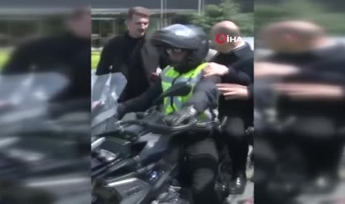 Bakan Soylu mitinge motosikletle gitti