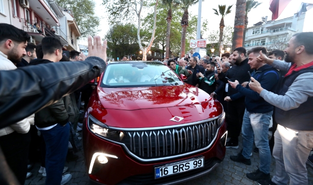 Bakan Varank TOGG Bursa'da için çekiliş yaptı