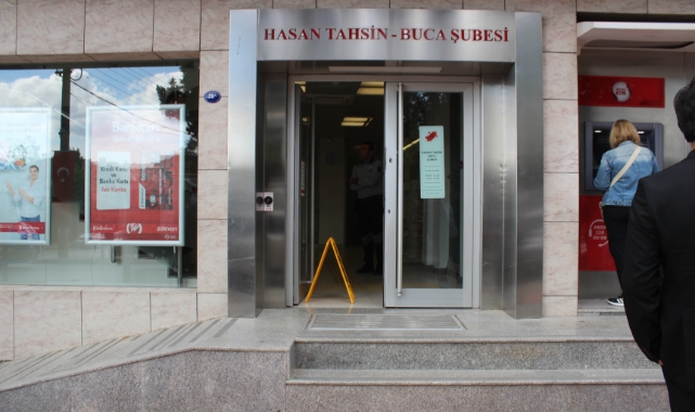 Bankada silahlı saldırı! 2 yaralı