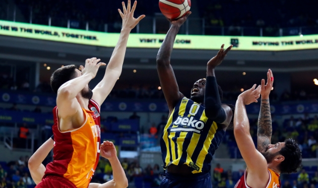 Basketbolda derbinin kazananı Fenerbahçe