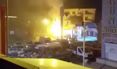 Benzin istasyonunda tanker alev aldı