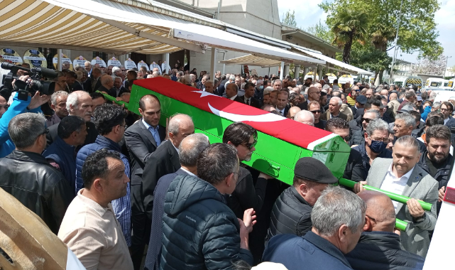 Bursa Ayhan Hoca'ya veda ediyor